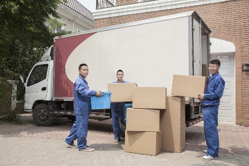Protected booking payment options for Poplar removals