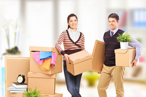 Affordable removal truck hire options for homes and offices in Poplar