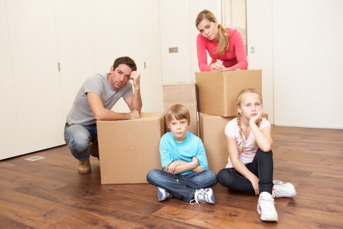 Student removal service completing a careful move in Poplar